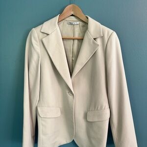 CAbi Women's Cream Blazer Size 8 Medium